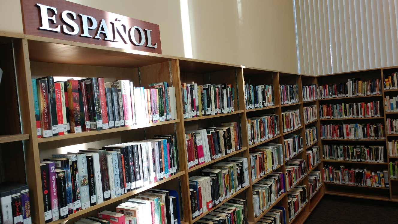the library has a lot of books in spanish